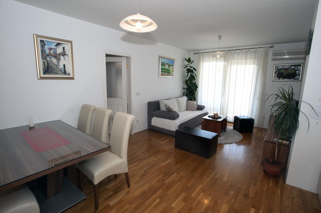 Apartments M&M Makarska Esterno foto