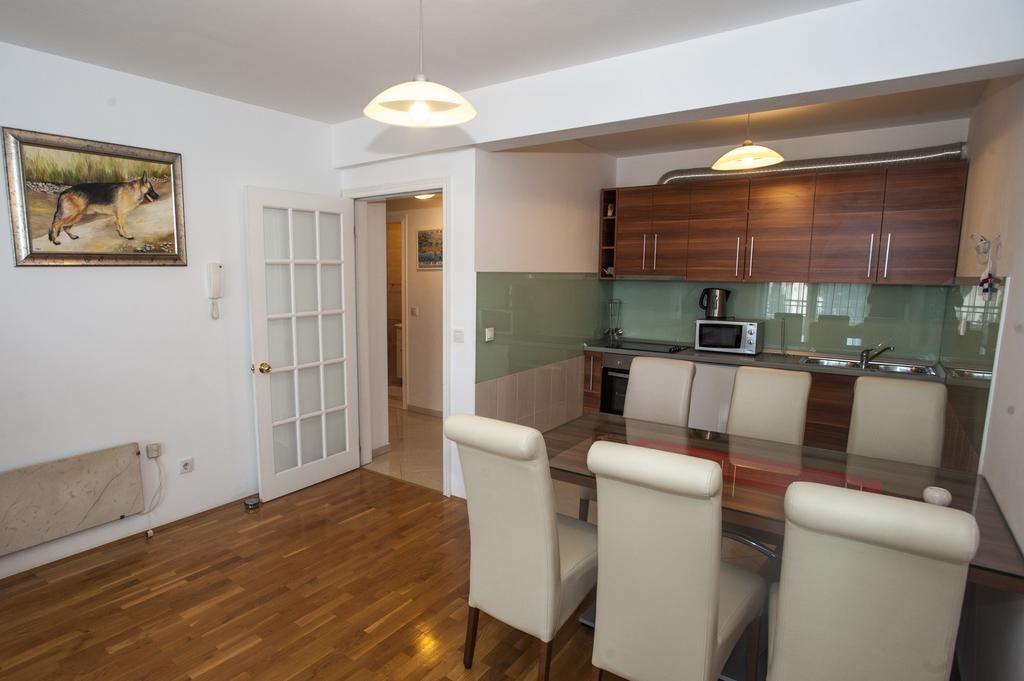 Apartments M&M Makarska Esterno foto
