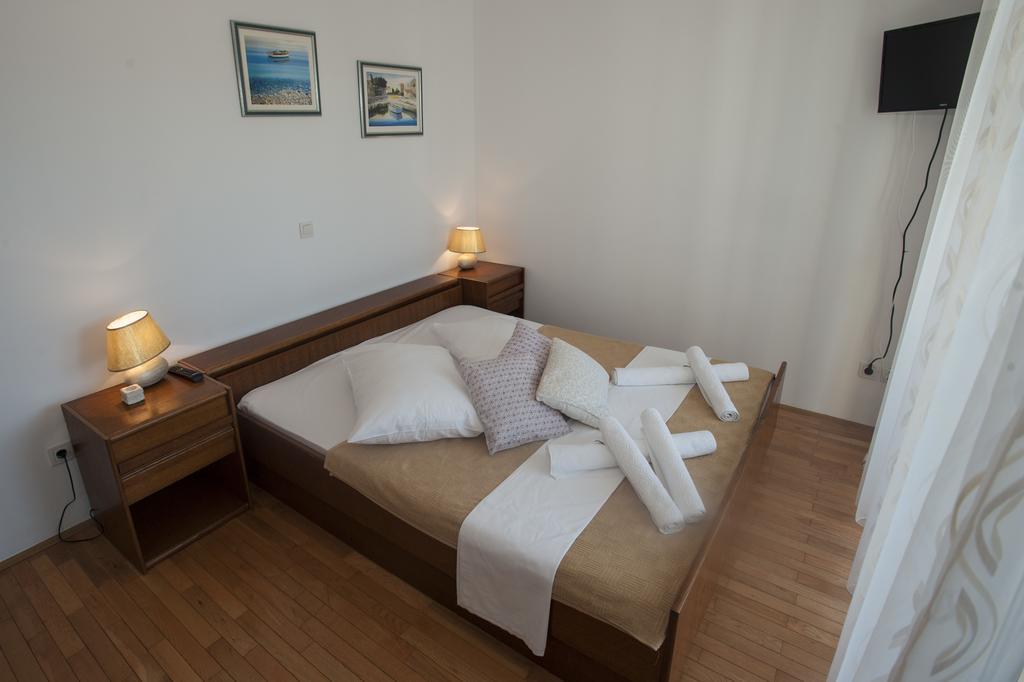 Apartments M&M Makarska Esterno foto
